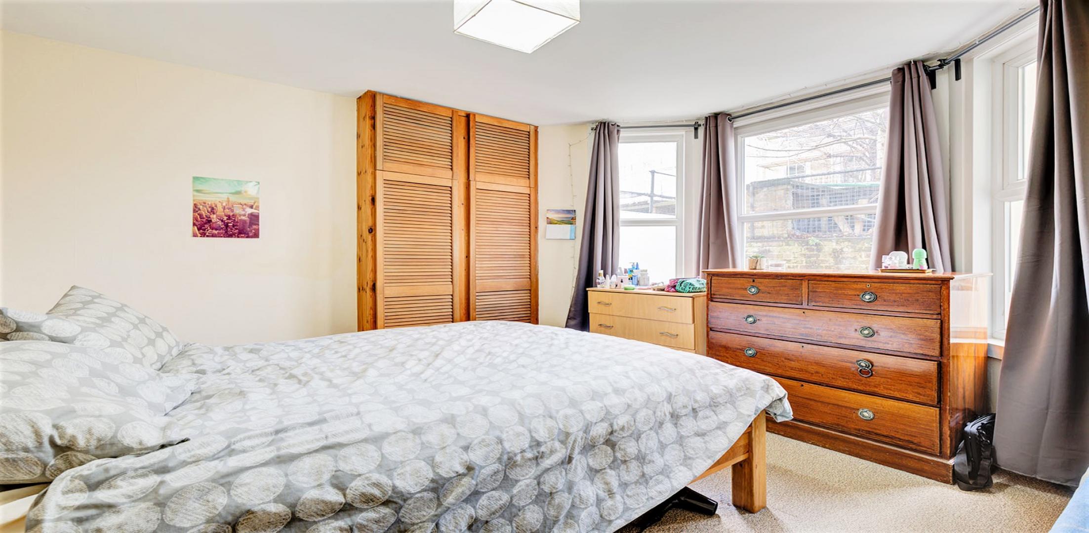 			1 Bedroom, 1 bath, 1 reception Flat			 Marylands Road, MAIDA VALE